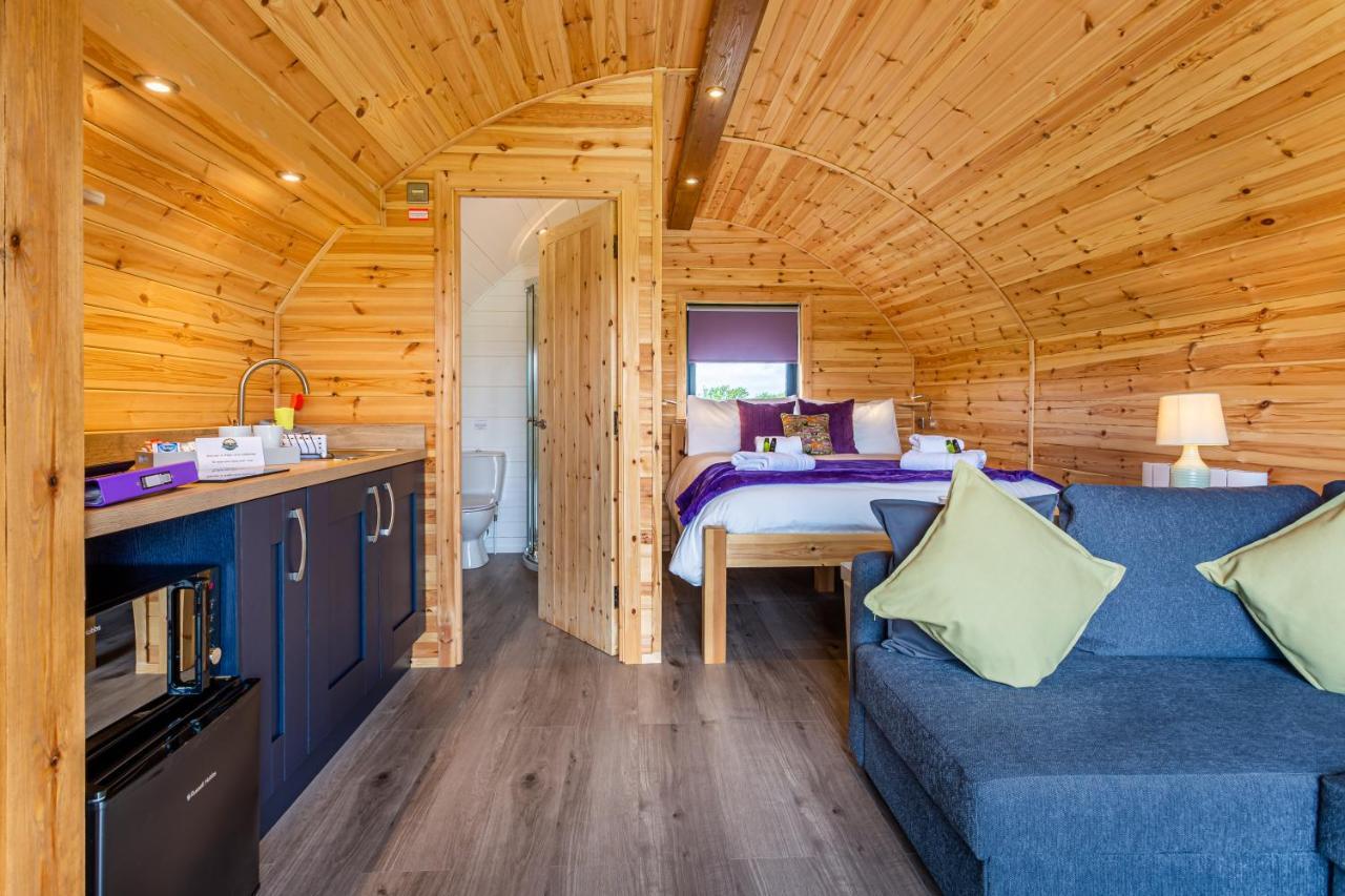 Kings Caves Glamping Hotel Torbeg Екстериор снимка